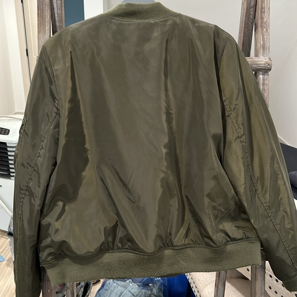 Bomber Jacket! - Picture 2 of 4